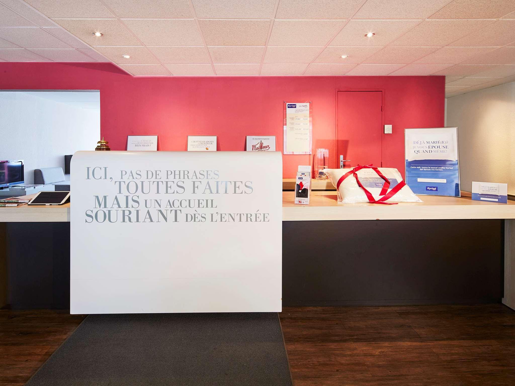 Kyriad Tours Sud - Chambray Les Tours Kültér fotó