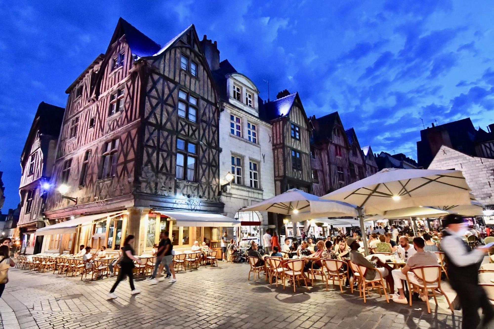 Kyriad Tours Sud - Chambray Les Tours Kültér fotó